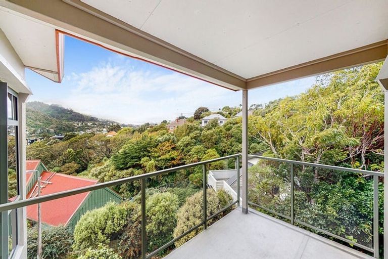 Photo of property in 12 Bladon Terrace, Ngaio, Wellington, 6035