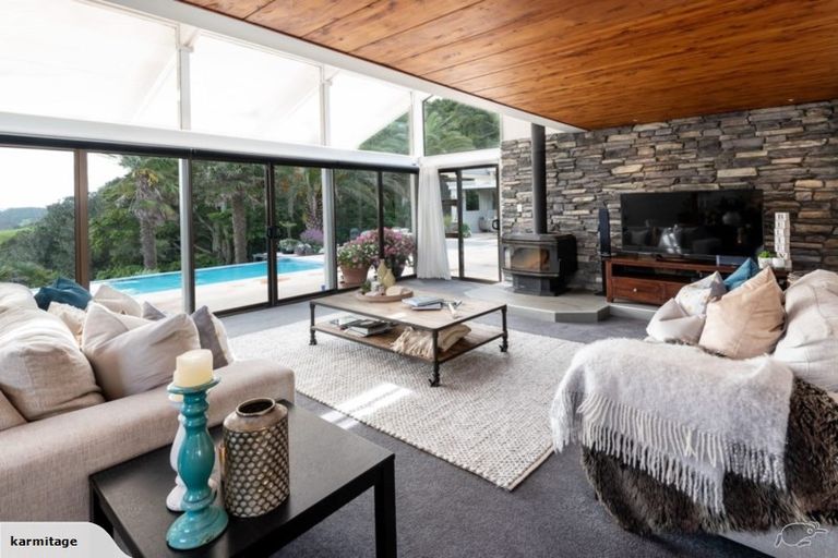 Photo of property in 214 Alfriston Ardmore Road, Ardmore, Papakura, 2582