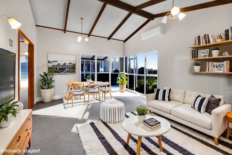 Photo of property in 3 Williams Avenue, Hawera, 4610