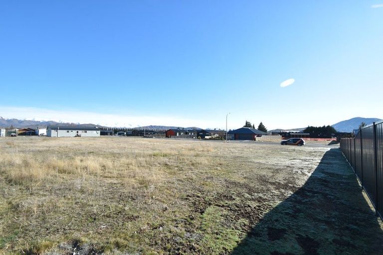 Photo of property in 6 Cirrus Place, Omarama, 9412