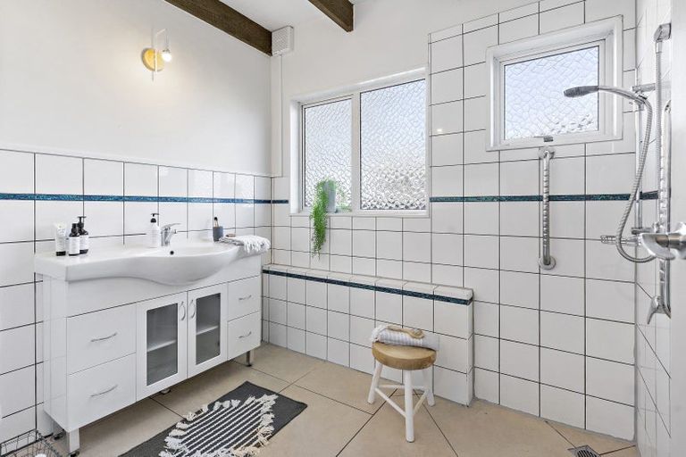 Photo of property in 8 Reading Street, Greytown, 5712