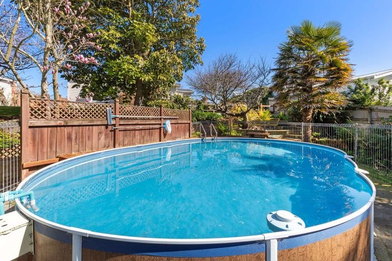 Photo of property in 12 Caius Avenue, Gonville, Whanganui, 4501