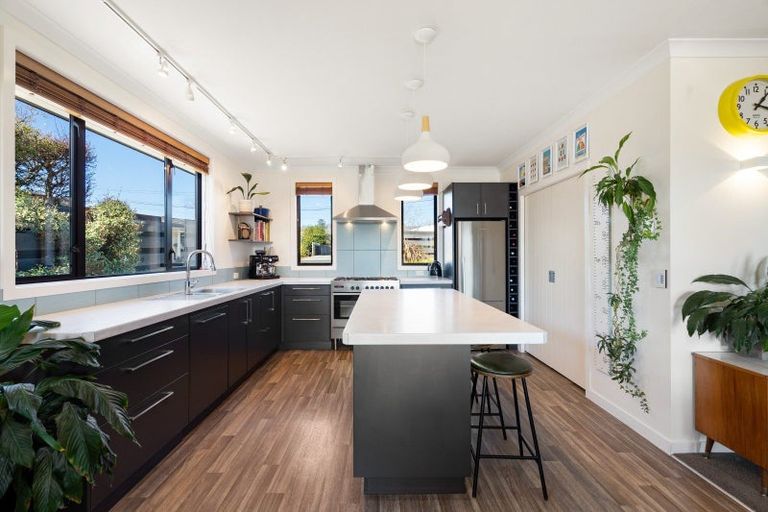 Photo of property in 28 Reynolds Road, Havelock North, 4130