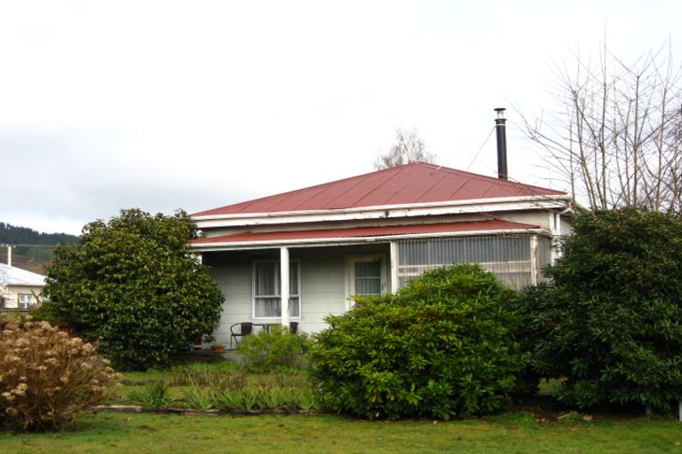 Photo of property in 34 Davis Street, Reefton, 7830