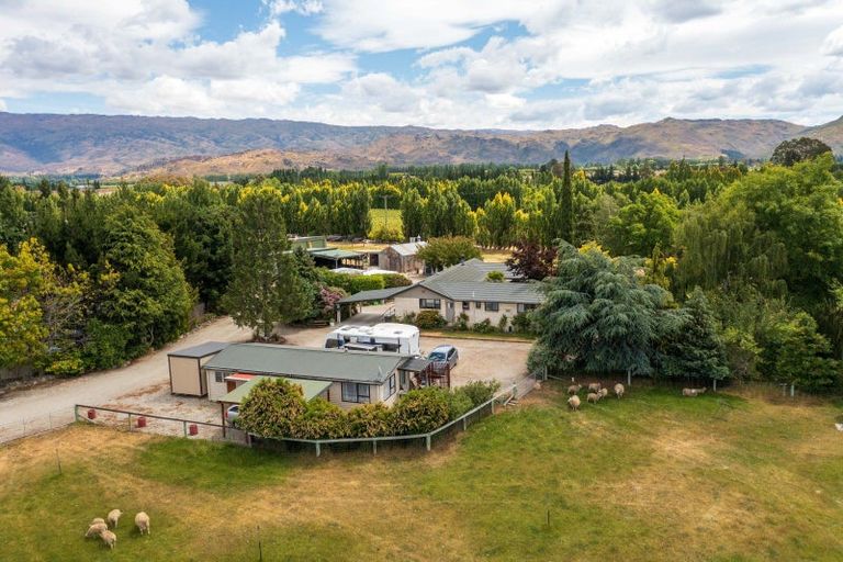 Photo of property in Greenacres B/b, 369 Clyde-alexandra Road, Alexandra, 9391