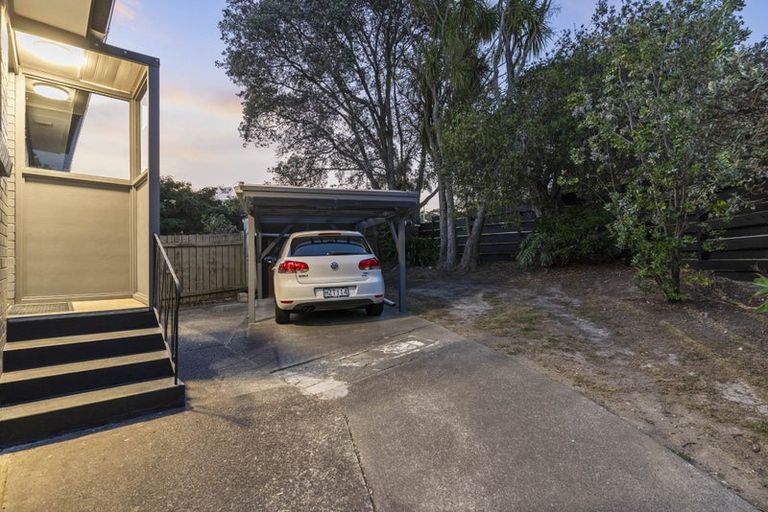 Photo of property in 1/420 Beach Road, Mairangi Bay, Auckland, 0630