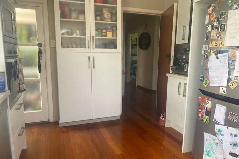 Photo of property in 1/25 Woodward Avenue, Mangere Bridge, Auckland, 2022