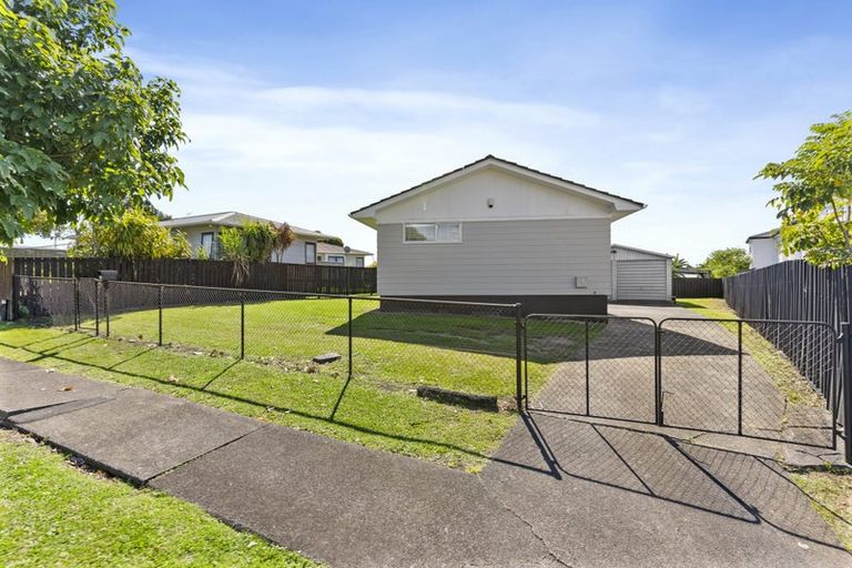 Photo of property in 39 Court Town Close, Mangere, Auckland, 2022