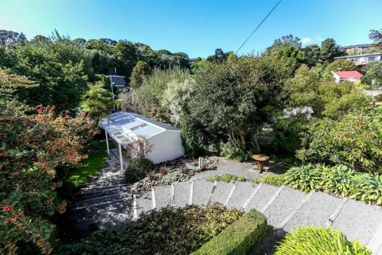 Photo of property in 18 Bracken Street, New Plymouth, 4310