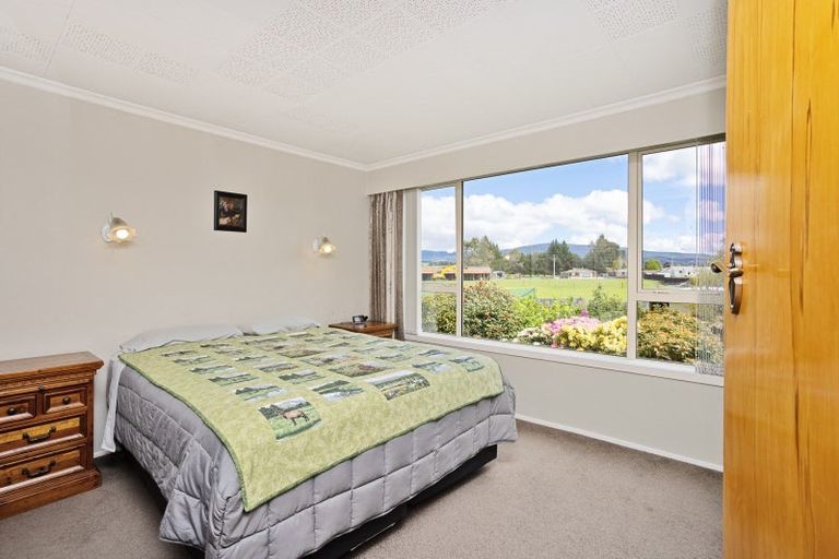 Photo of property in 47 Elles Road, Otautau, 9610