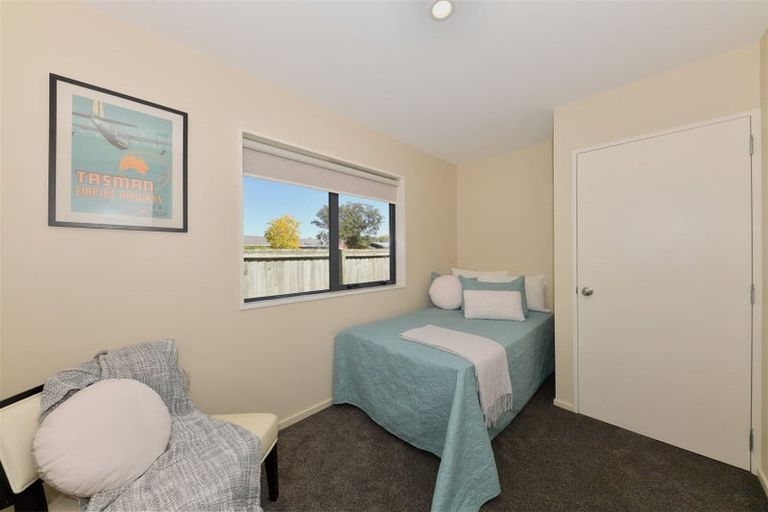 Photo of property in 9b Ferndown Lane, Bromley, Christchurch, 8062