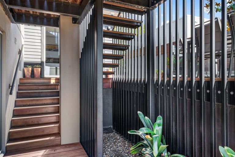 Photo of property in 10 Quarry Hill Terrace, Kennedys Bush, Christchurch, 8025