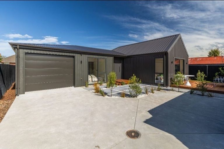 Photo of property in 19 Taurima Street, Hei Hei, Christchurch, 8042