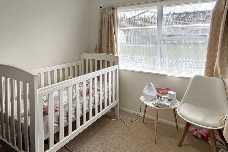 Photo of property in 126 John F Kennedy Drive, Milson, Palmerston North, 4414