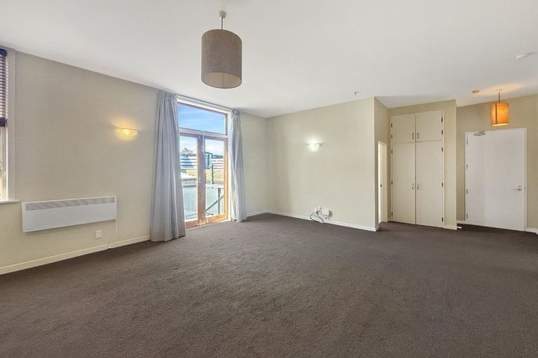 Photo of property in 10/30 Hanson Street, Mount Cook, Wellington, 6021