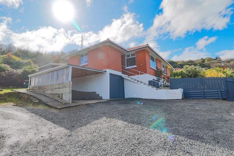 Photo of property in 38 Lindsay Road, Caversham, Dunedin, 9011