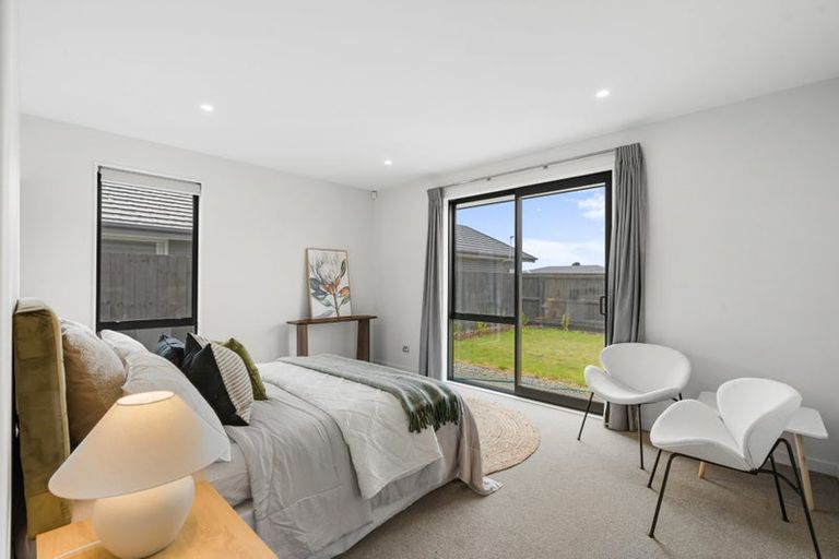 Photo of property in 11 Little Gem Road, Hornby, Christchurch, 8025