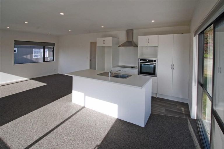 Photo of property in 52b Brois Street, Frankleigh Park, New Plymouth, 4310