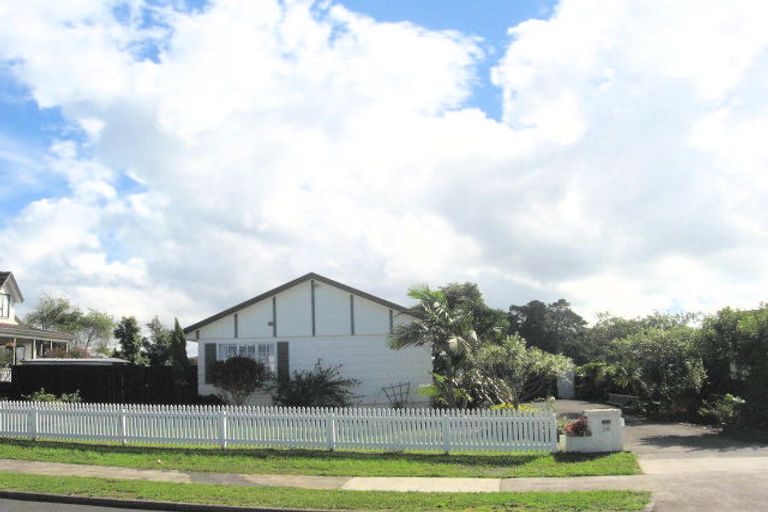 Photo of property in 58 De Quincey Terrace, Highland Park, Auckland, 2010