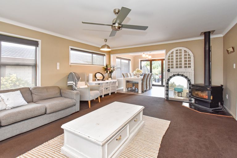 Photo of property in 29 Rushgreen Avenue, Pahurehure, Papakura, 2113