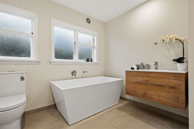 Photo of property in 230 Knowles Street, St Albans, Christchurch, 8052