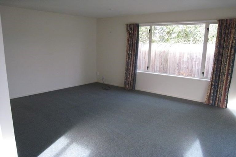 Photo of property in 14 Kydd Lane, Hornby, Christchurch, 8042