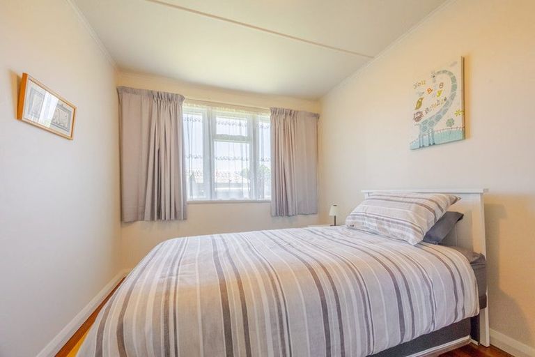 Photo of property in 700 Grove Road, Mayfair, Hastings, 4122