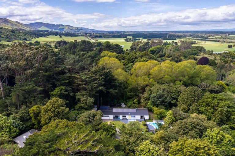 Photo of property in 4a Kereru Grove, Featherston, 5710