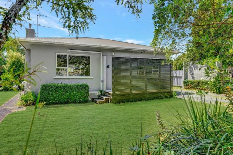 Photo of property in 9 Hursthouse Street, Vogeltown, New Plymouth, 4310