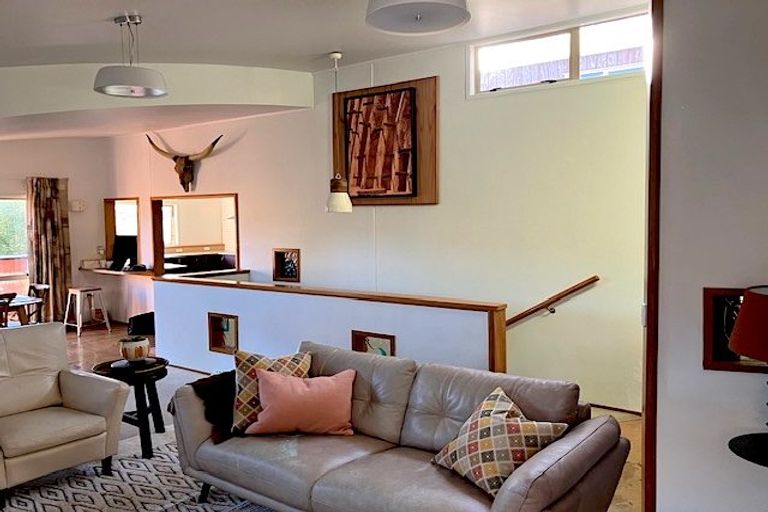 Photo of property in 24 Carnmore Place, Torbay, Auckland, 0630