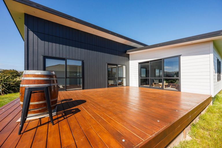 Photo of property in 26 Silicon Way, Fitzherbert, Palmerston North, 4410