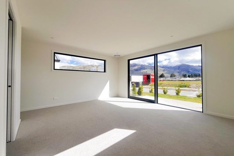 Photo of property in 12 Mason Street, Wanaka, 9305