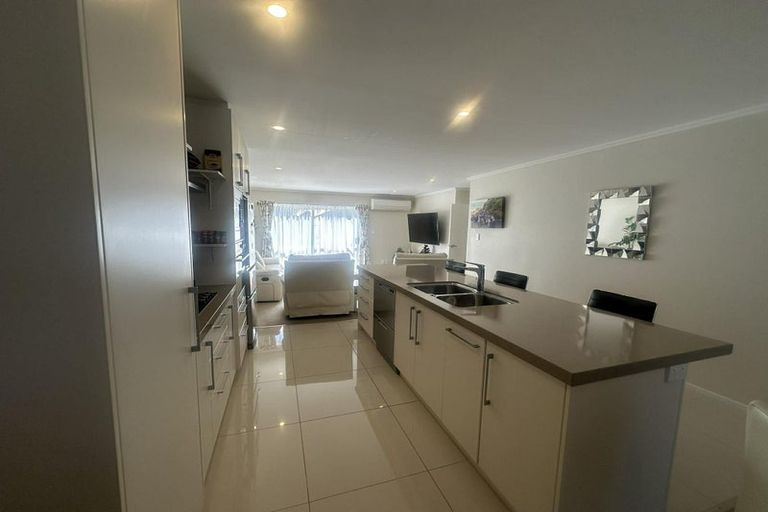 Photo of property in 5 Ashington Road, Silverstream, Upper Hutt, 5019