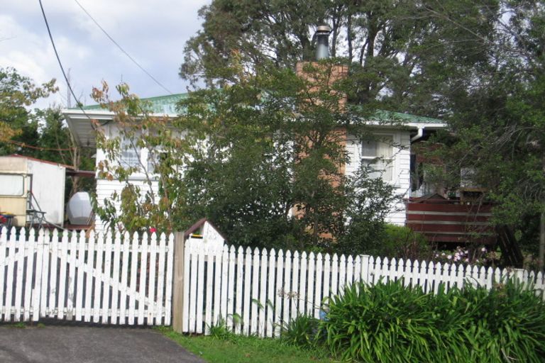 Photo of property in 86 Pooks Road, Ranui, Auckland, 0612