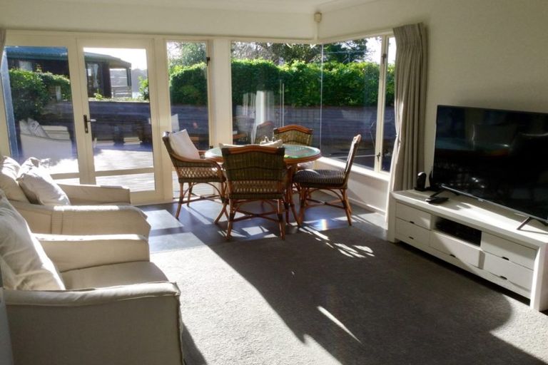 Photo of property in 10 Cove Lane, Mount Wellington, Auckland, 1060