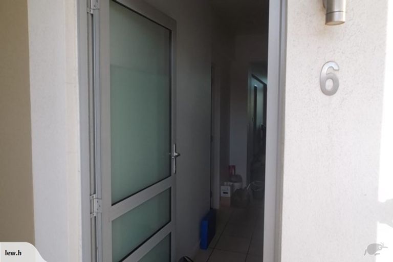 Photo of property in 6/272 Marine Parade, New Brighton, Christchurch, 8061