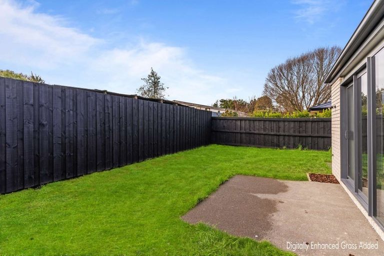 Photo of property in 12 Fairbairn Close, Halswell, Christchurch, 8025