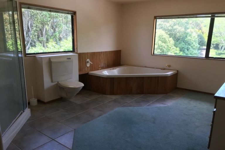 Photo of property in 7 Byron Place, Whalers Gate, New Plymouth, 4310