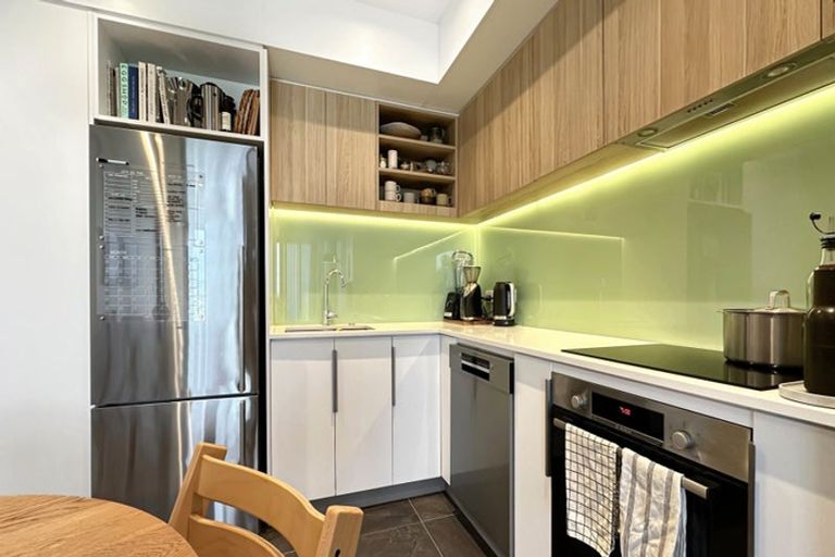 Photo of property in 801/1 Buscomb Avenue, Henderson, Auckland, 0610