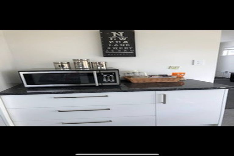 Photo of property in 43b Abraham Crescent, Milson, Palmerston North, 4414