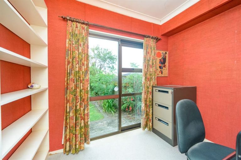 Photo of property in 73 Keeling Street, West End, Palmerston North, 4412