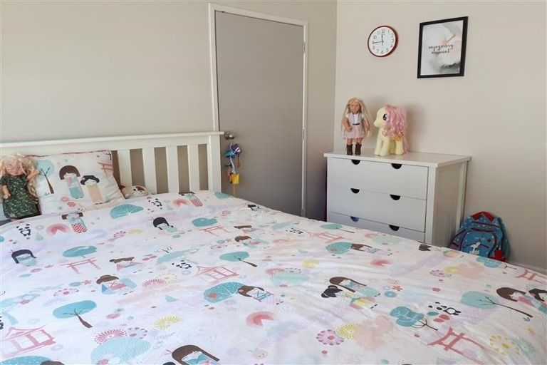 Photo of property in 2/46 Trinidad Road, Sunnynook, Auckland, 0620