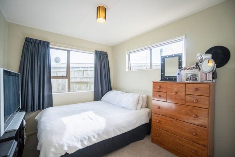 Photo of property in 35 Meadowbrook Drive, Cloverlea, Palmerston North, 4412