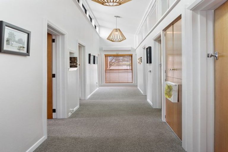 Photo of property in 24 Erin Crescent, Mairehau, Christchurch, 8013