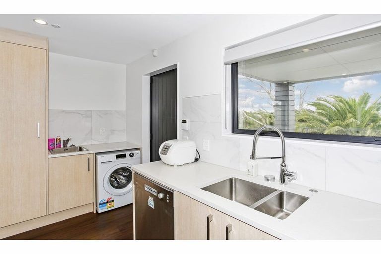 Photo of property in 8/55 Great South Road, Papakura, 2110