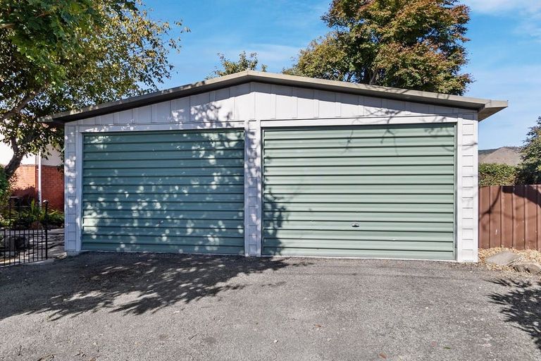 Photo of property in 44 Harris Street, Waimate, 7924