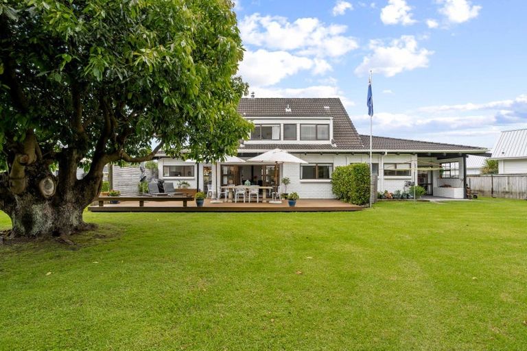 Photo of property in 130 Moana Anu Anu Avenue, Whangamata, 3620