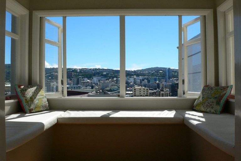 Photo of property in 8/1 Earls Terrace, Mount Victoria, Wellington, 6011