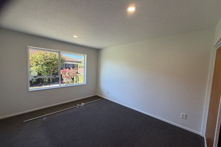 Photo of property in 3/57 Tyrone Street, Belfast, Christchurch, 8051