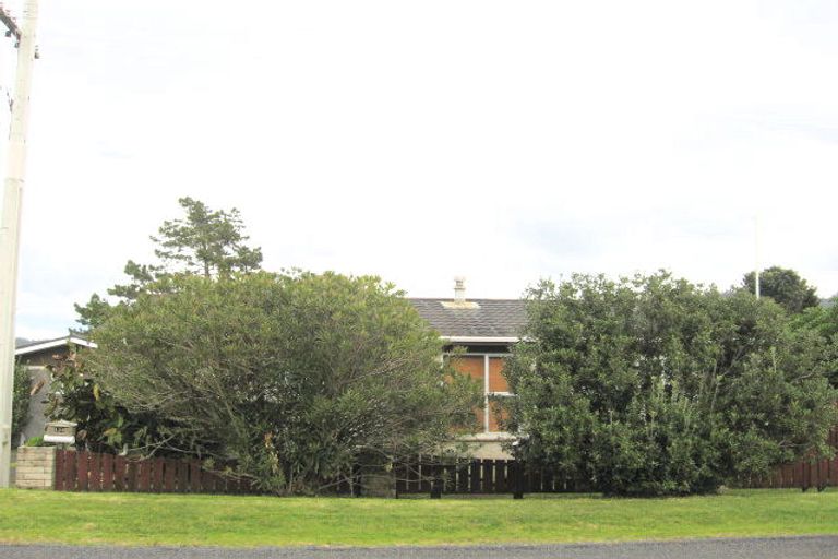 Photo of property in 119 Ocean Beach Road, Tairua, 3508